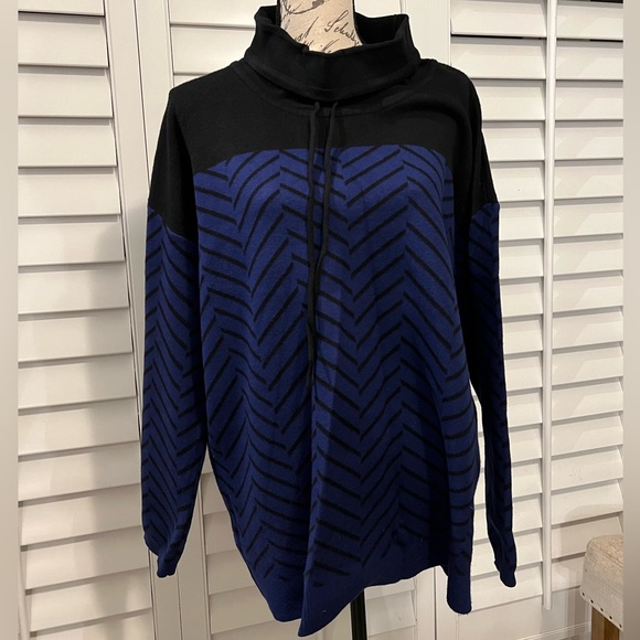Liz Claiborne Sweaters - Liz Claiborne Cowl Neck Long Sleeve Chevron Pullover Sweater. Size XL